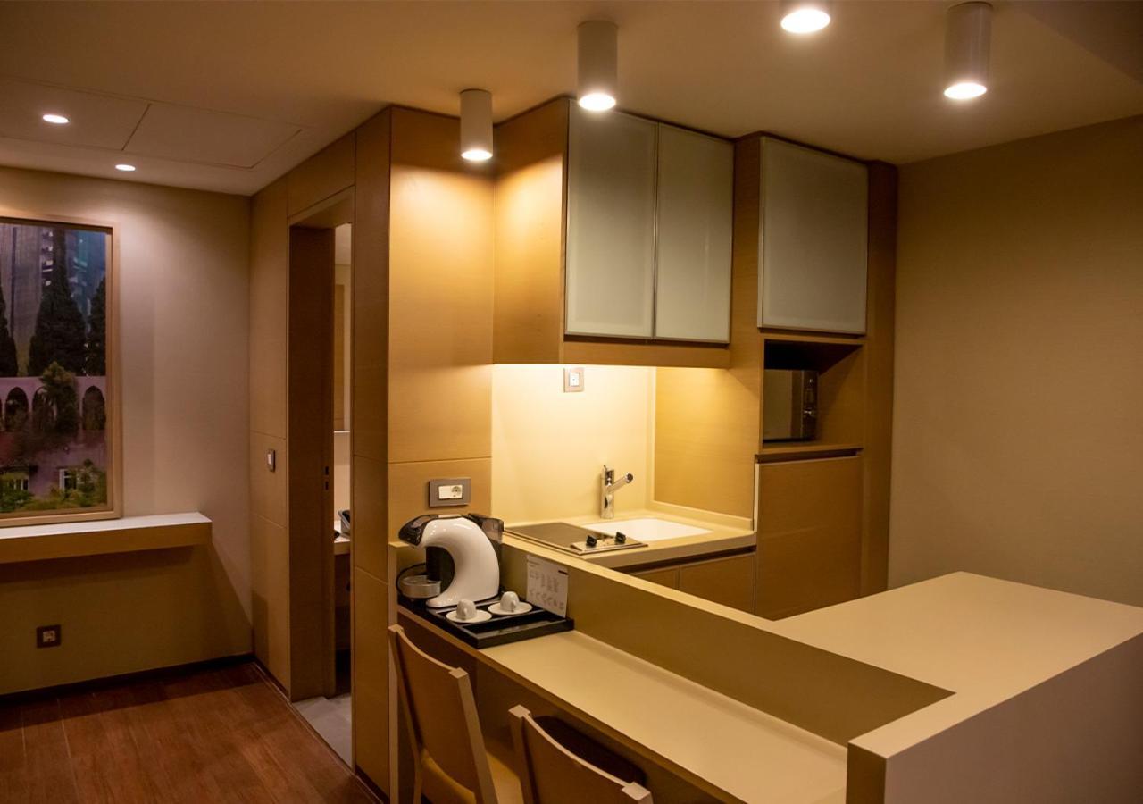 Saifi Suites Hotel Bejrút Kültér fotó