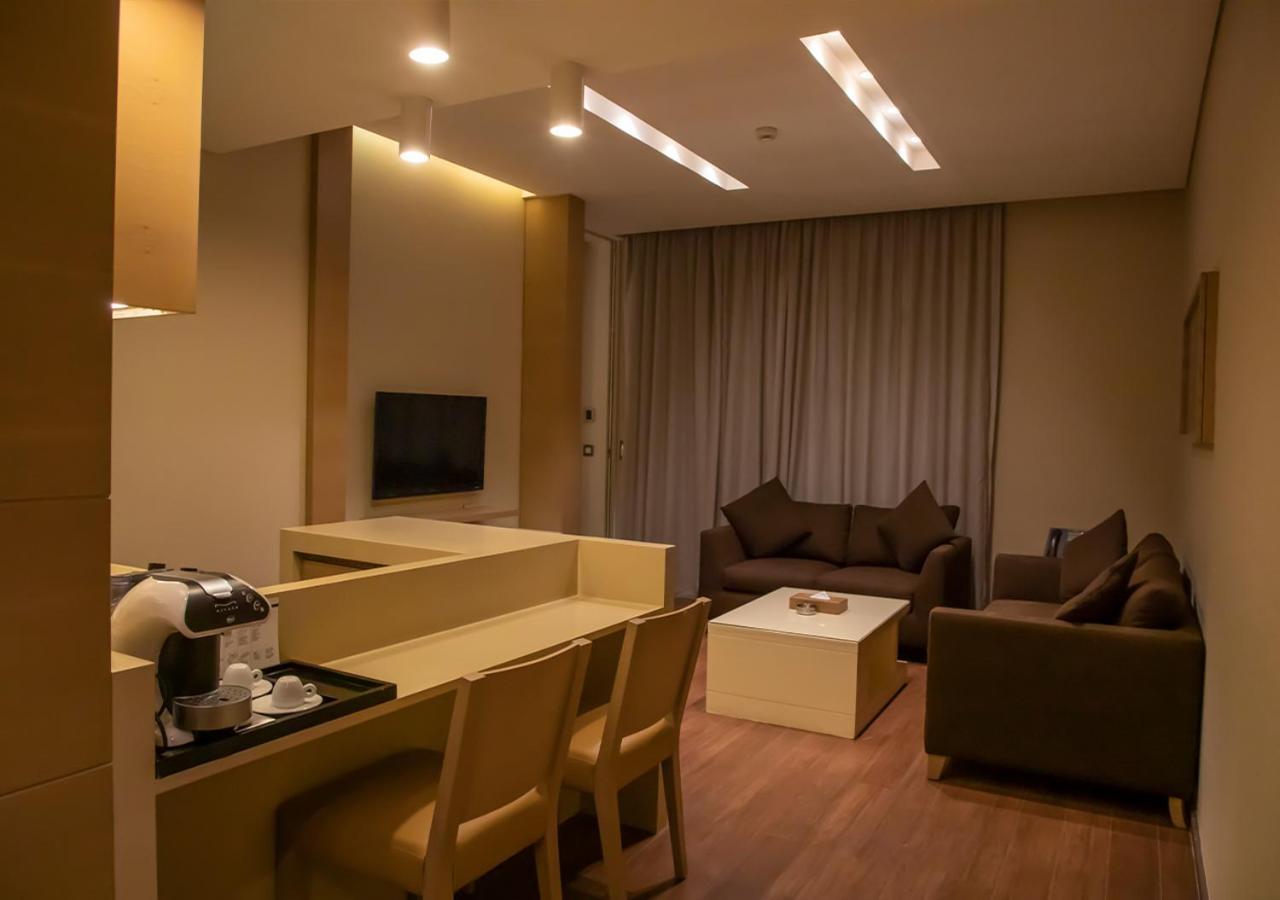 Saifi Suites Hotel Bejrút Kültér fotó