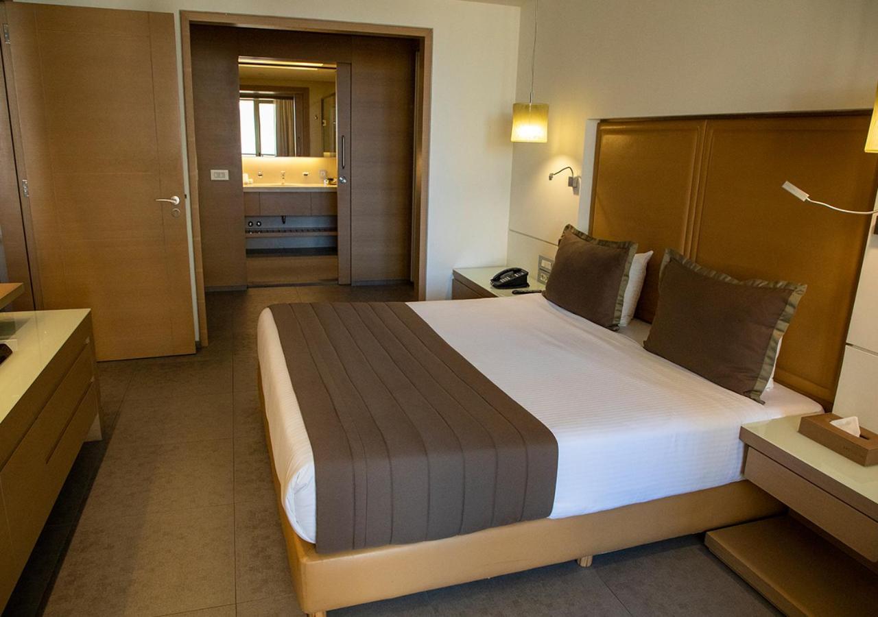 Saifi Suites Hotel Bejrút Kültér fotó