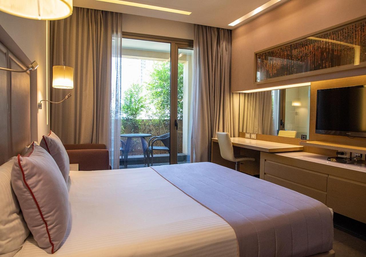 Saifi Suites Hotel Bejrút Kültér fotó