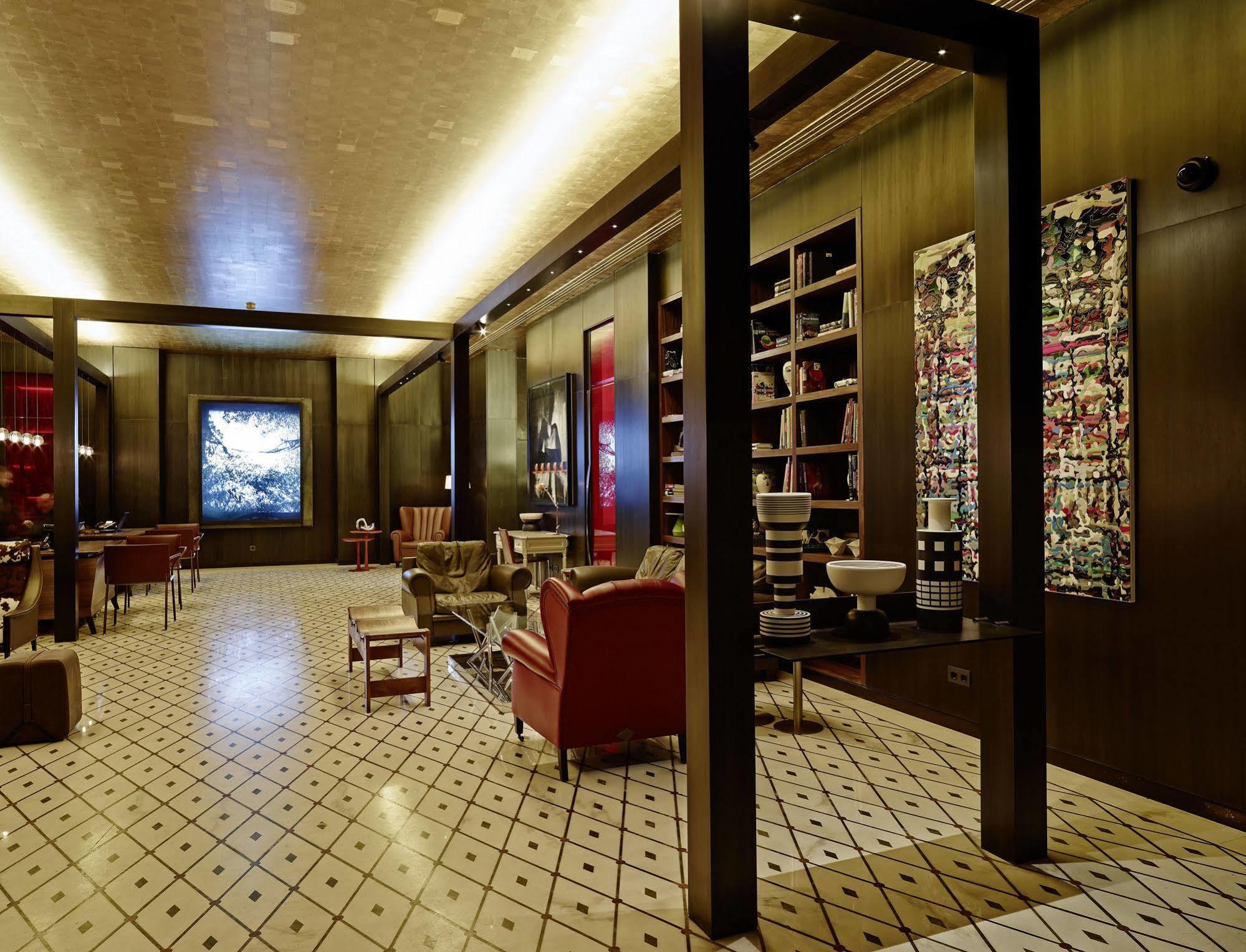 Saifi Suites Hotel Bejrút Kültér fotó